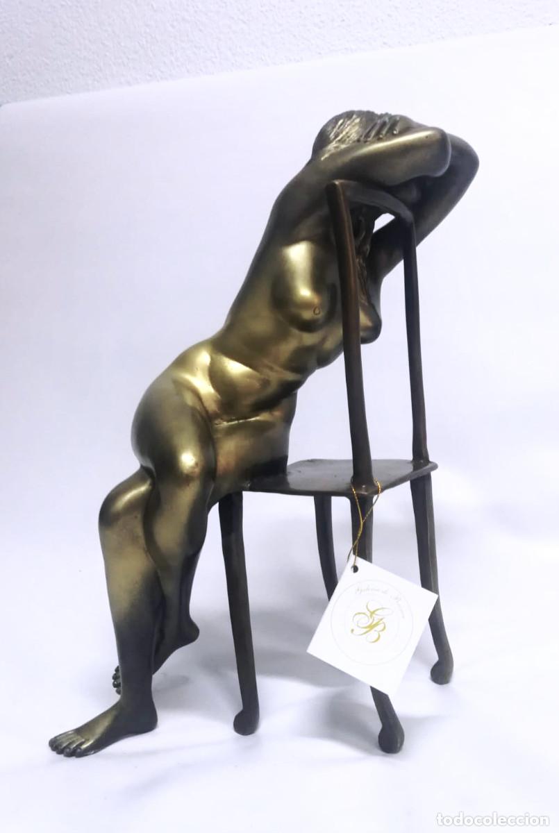 Arte: BRONCE &ndash; MUJER CON SILLA - Foto 4