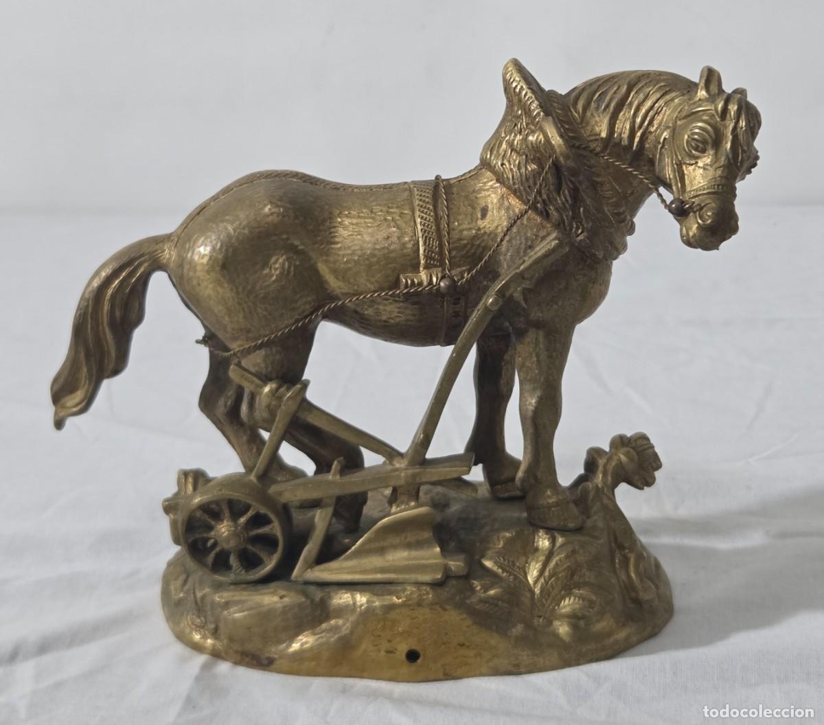 Arte: Figura caballo de labor con arado en bronce - Foto 3