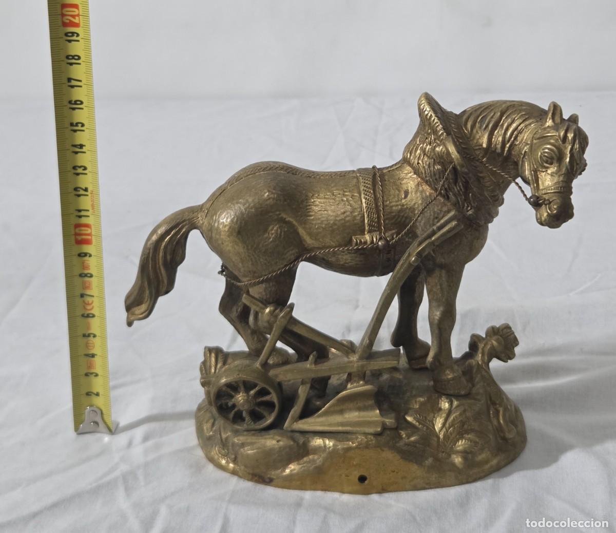 Arte: Figura caballo de labor con arado en bronce - Foto 15