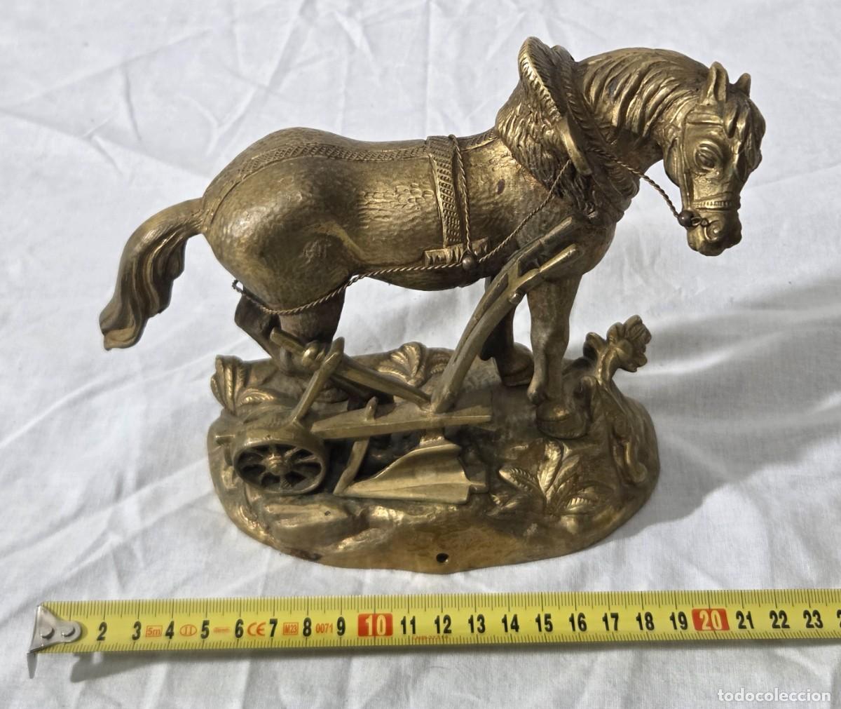 Arte: Figura caballo de labor con arado en bronce - Foto 16