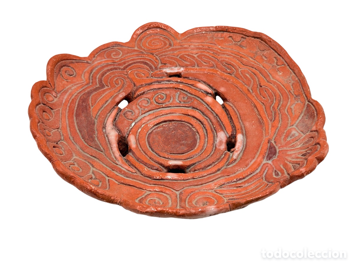 Art: Arte de Cer&aacute;mica de Autor. Bandeja Brutalista