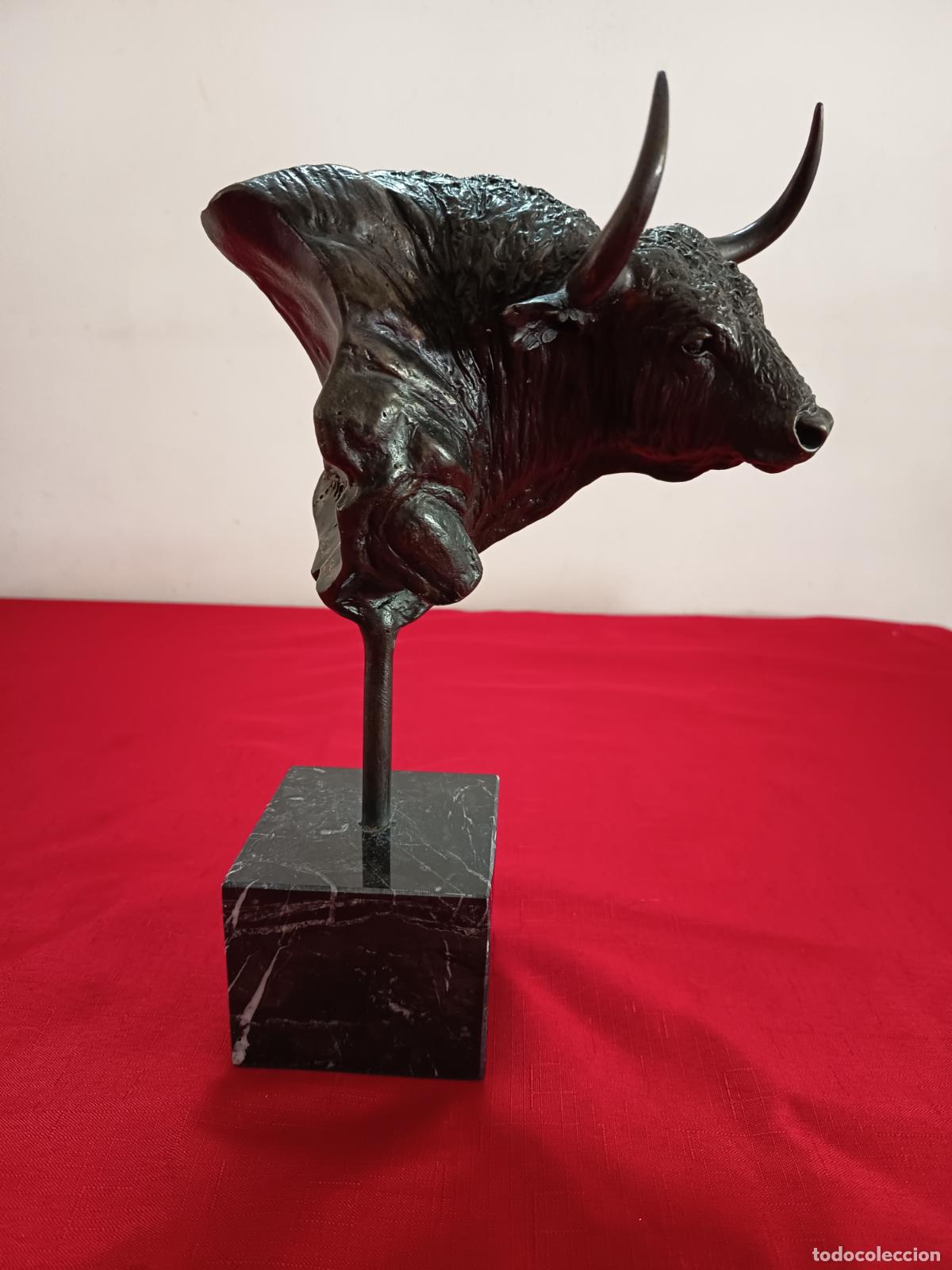 Arte: ESCULTURA EN BRONCE DE NACHO MARTIN EL TORO EN EL ARTE NUMERADA 2608/2998 Y FIRMADA