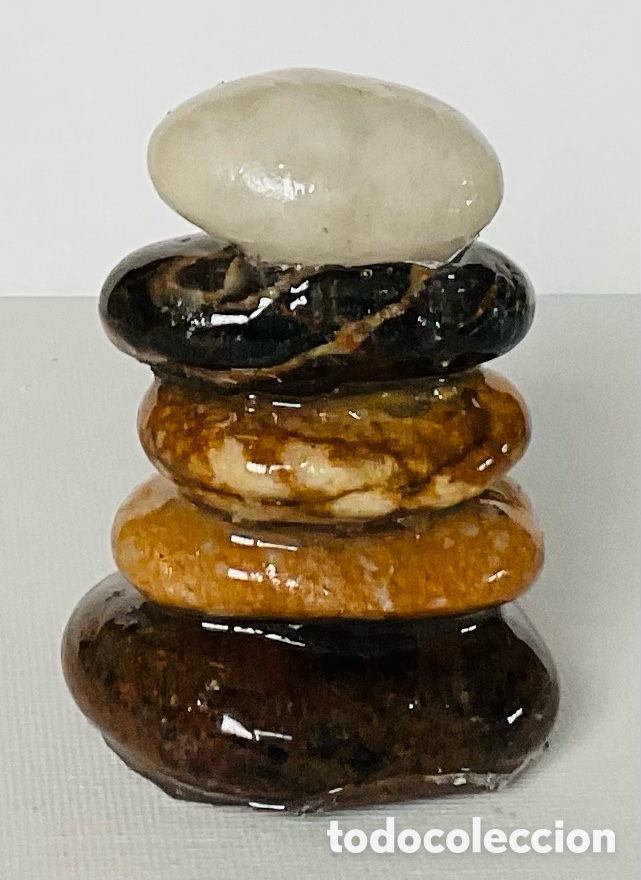 Art: N&uacute;mero 29. Escultura de pidra.