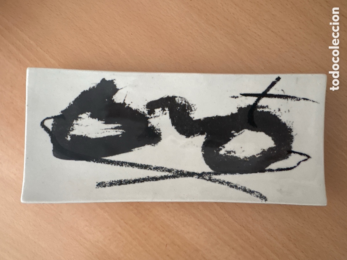 Arte: Tapies. Antoni. Bandeja de porcelana
