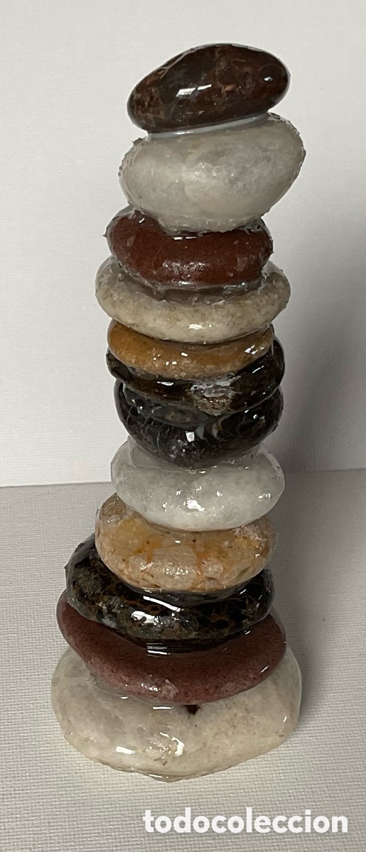 Art: N&uacute;mero 35. Escultura de piedra.