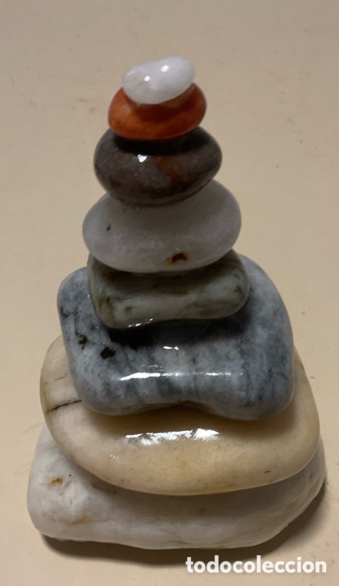 Arte: N&uacute;mero 20. Escultura de piedra.