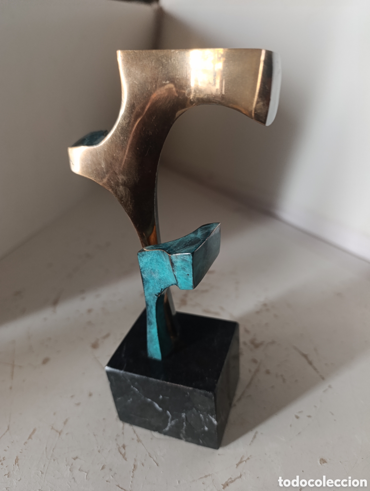 Arte: Escultura bronce firmada J.M Poblador