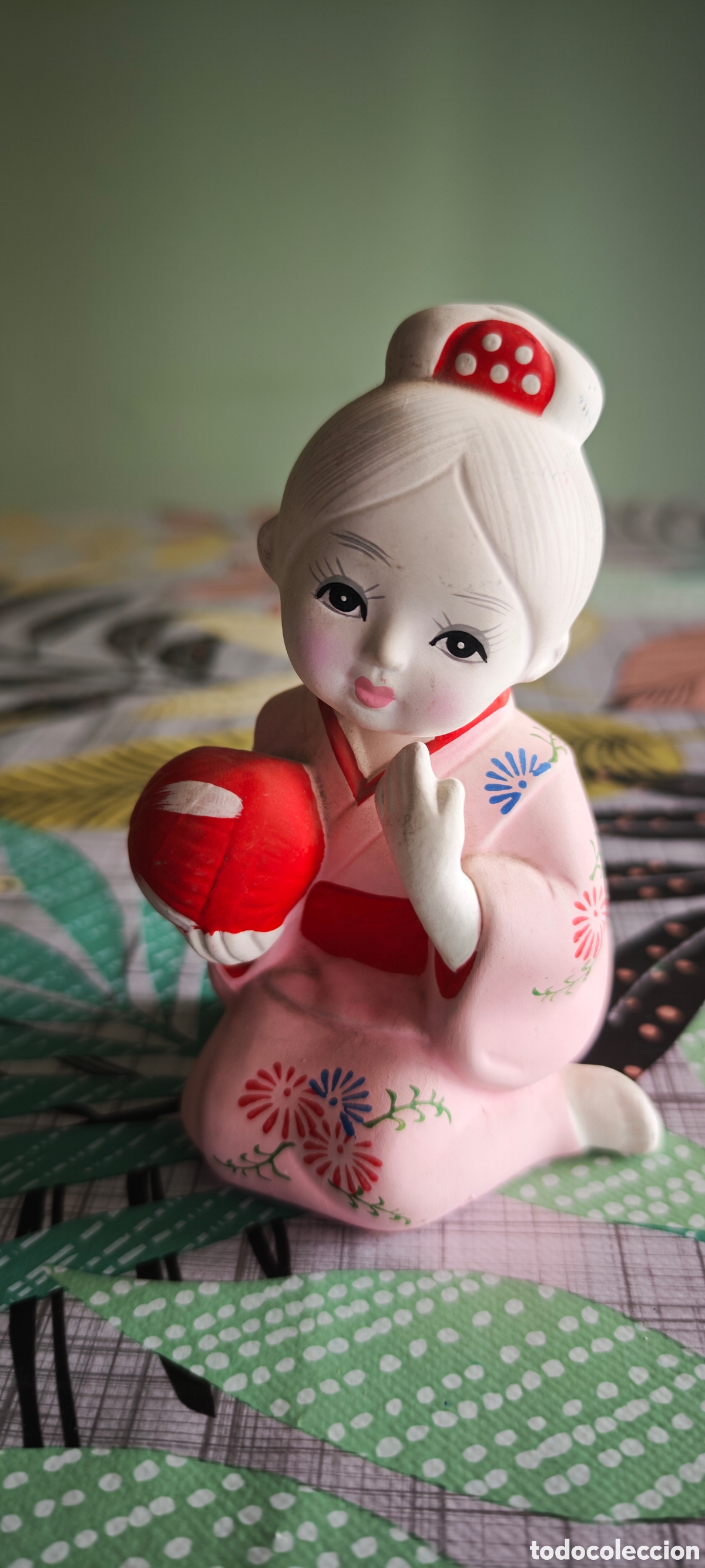 Arte: Figura mu&ntilde;eca japonesa realizada en Jap&oacute;n