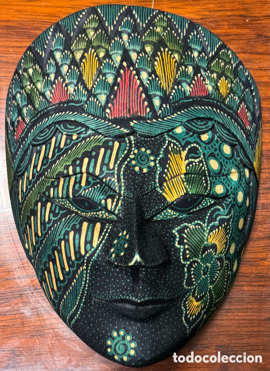 Art: Lote 4 m&aacute;scaras decorativas de madera artesanales