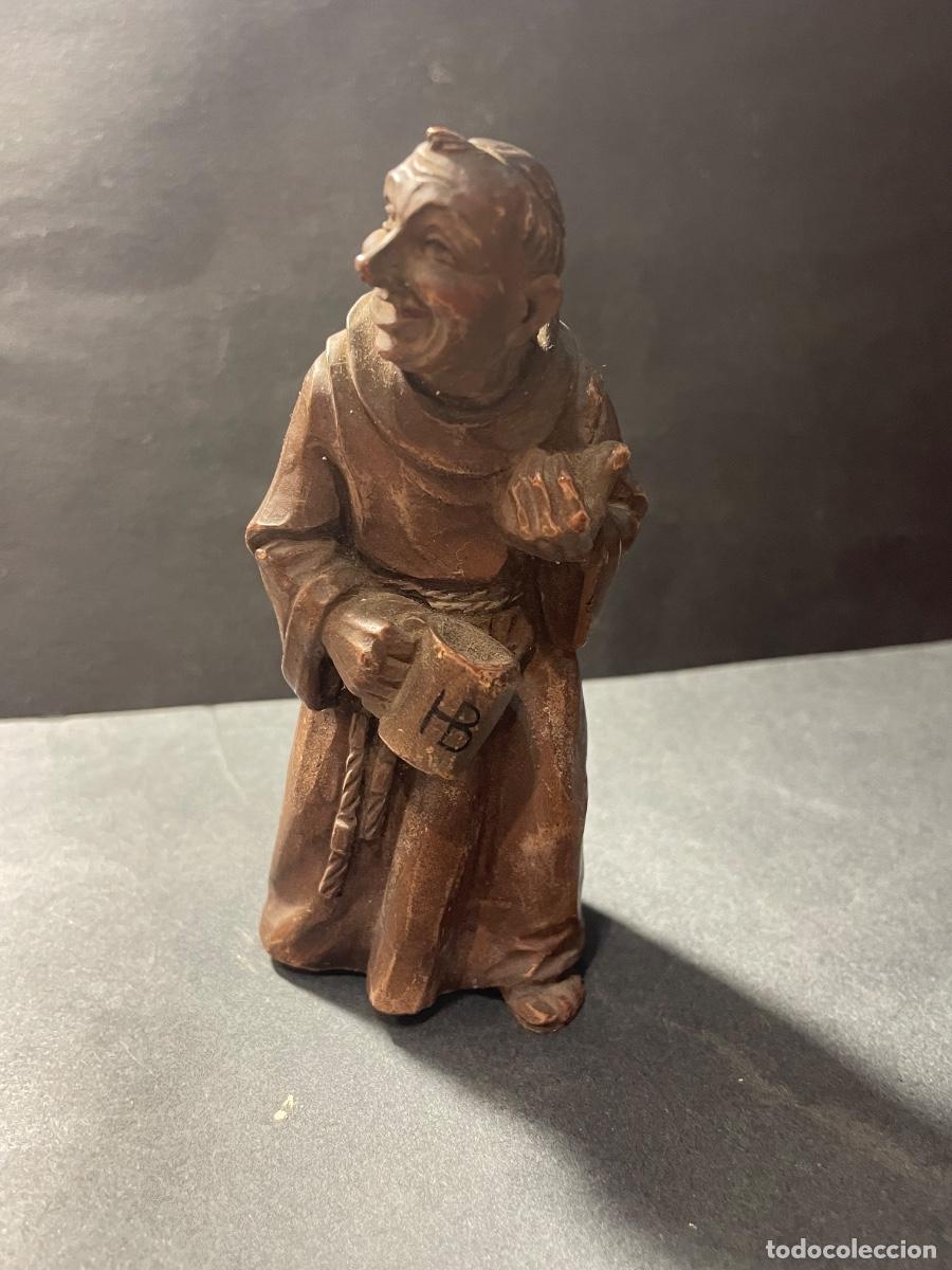Arte: ANTIGUA FIGURA GROTESCA TALLA MADERA ITALIANA - JORIART - FRANCISCANO CON JARRA CERVEZA