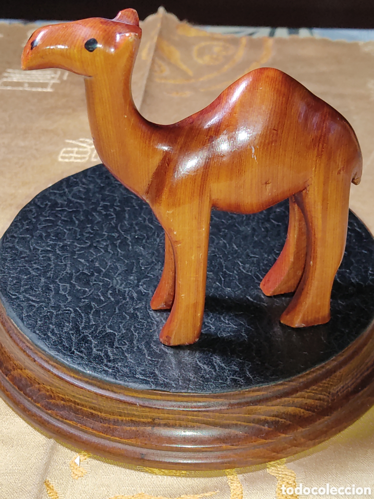 Arte: Camello tallado en madera. - Foto 2