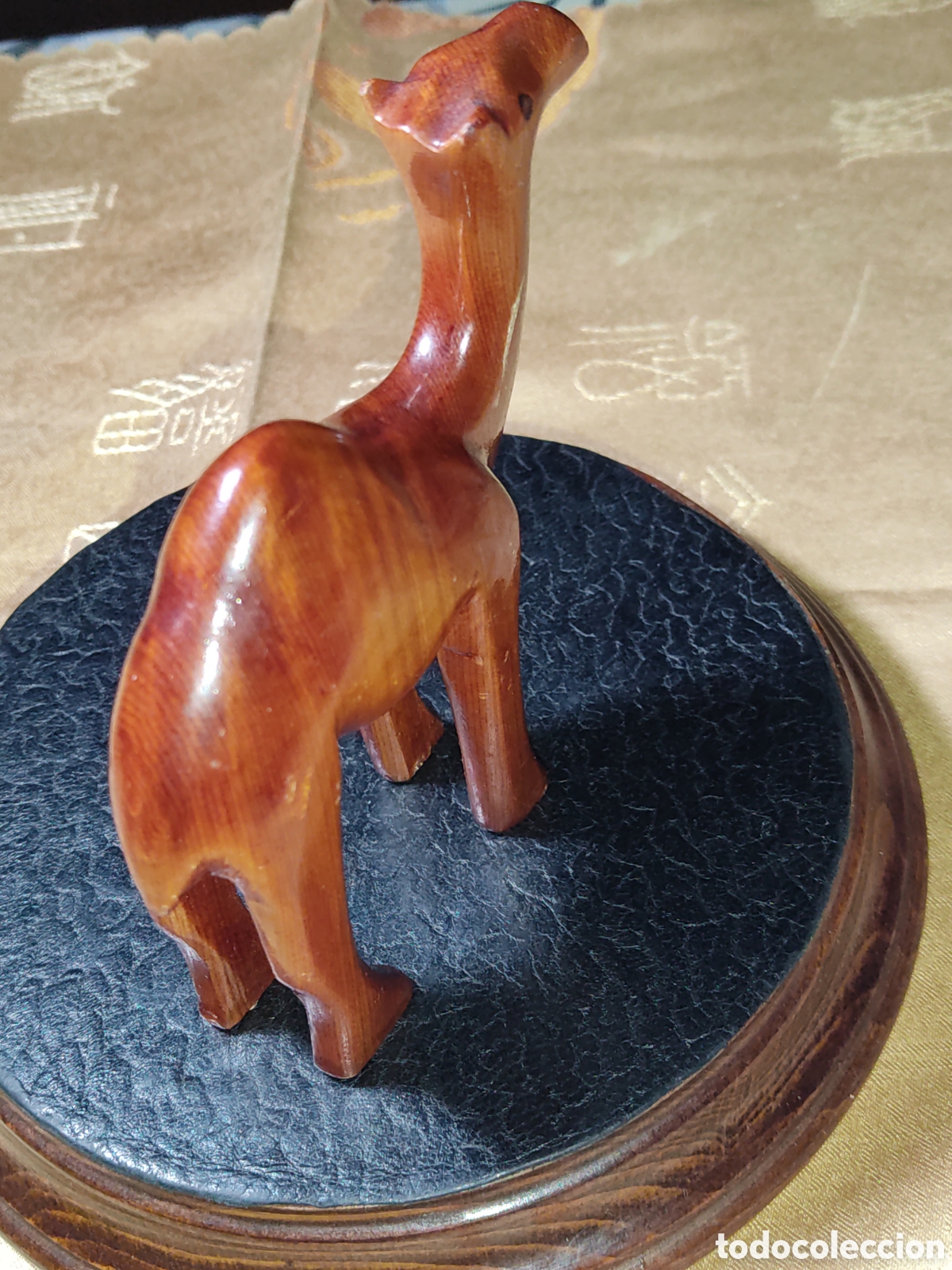 Arte: Camello tallado en madera. - Foto 3
