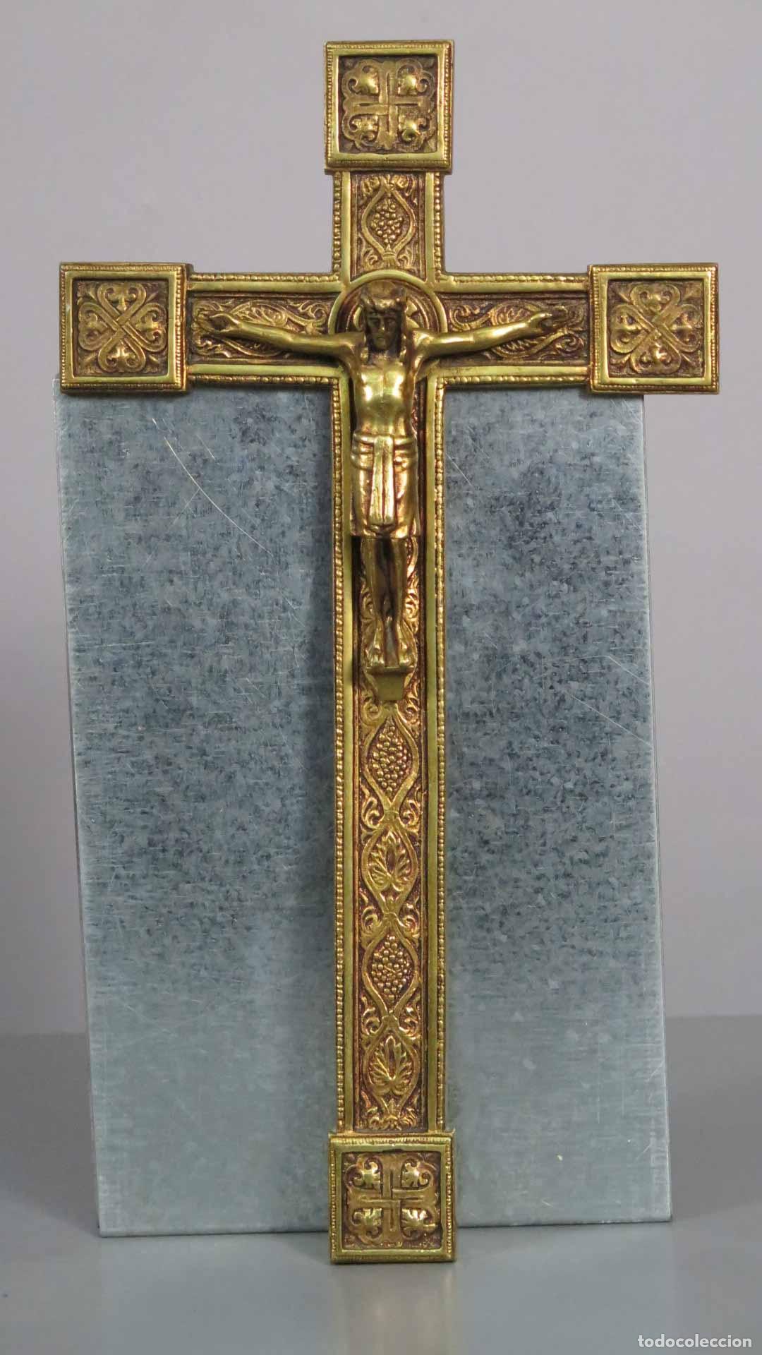 Arte: CRUZ. NEORROMANICA. HACIA 1920