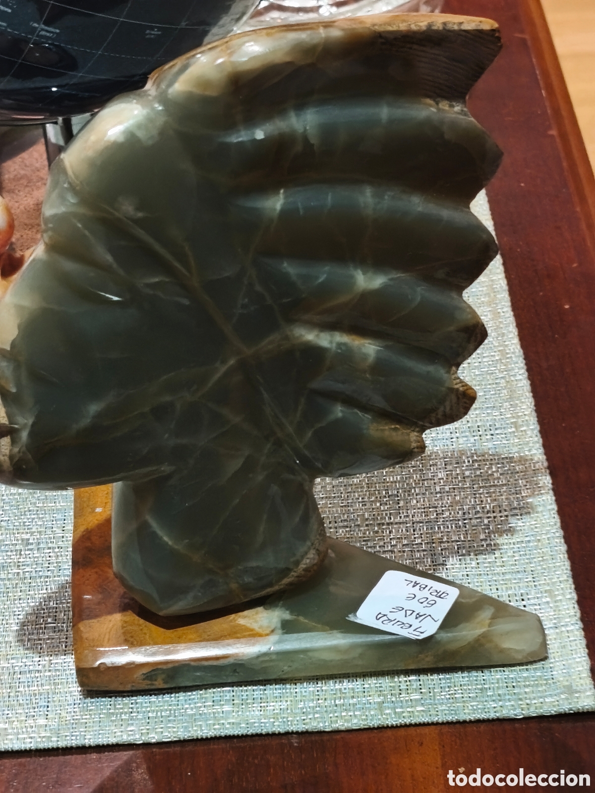 Arte: Figura tallada en piedra jade , de unos 20 cm , arte &eacute;tnico tribal , de un ind&iacute;gena peso sobre 1 kg.