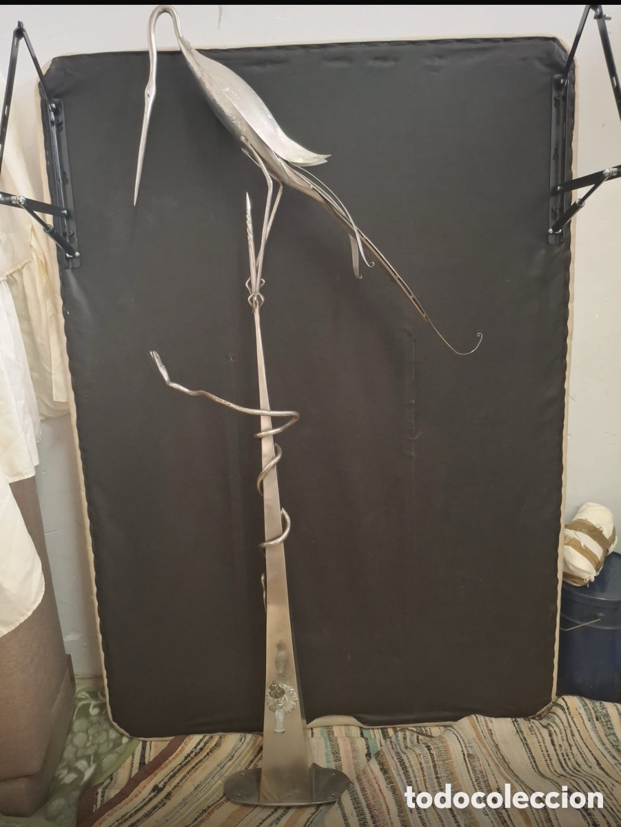 Arte: Escultura firmada Santos forja art&iacute;stica garza serpiente acero cromado m&aacute;s de 2 metros fuente jard&iacute;n