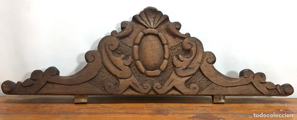 Arte: 42 cm - Antiguo copete remate para cuadro espejo mueble en talla de madera