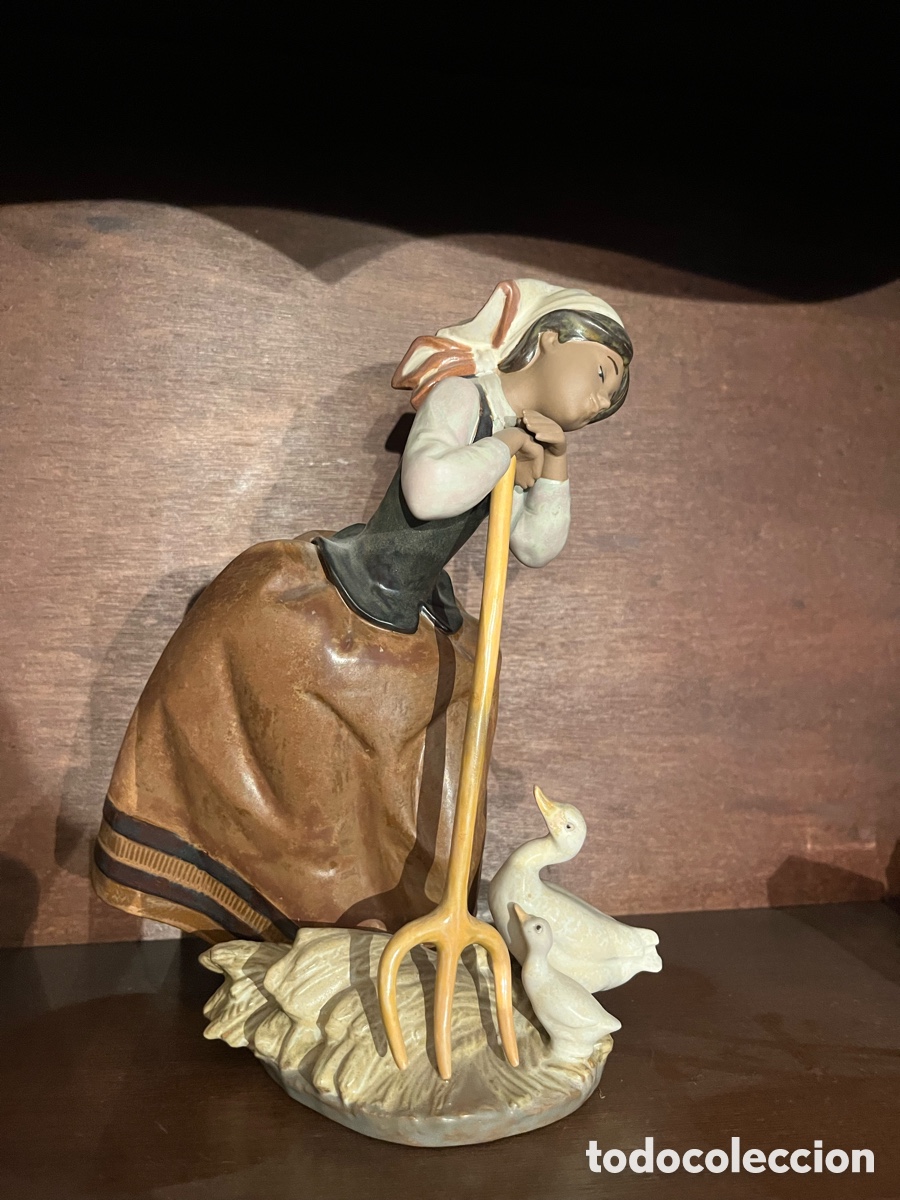 Arte: Figurina Lladro campesina - Foto 3