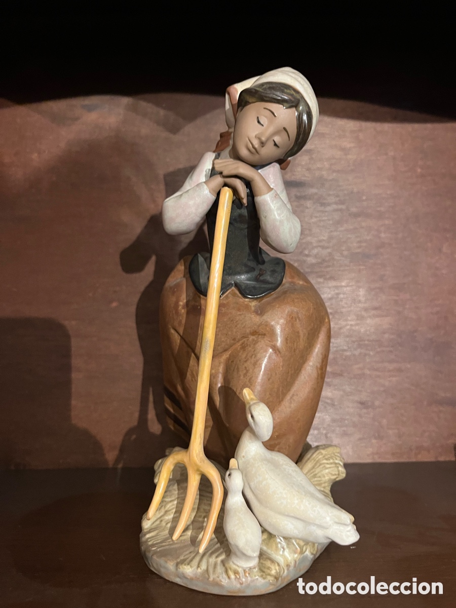 Arte: Figurina Lladro campesina