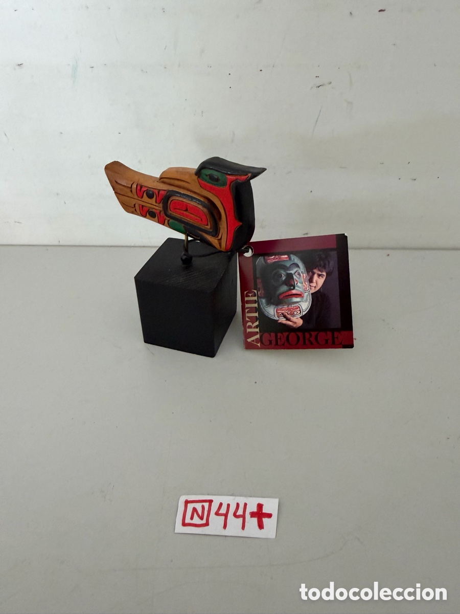 Arte: Canad&aacute;, creada por el artista Artie George. Es un objeto de colecci&oacute;n artesanal.