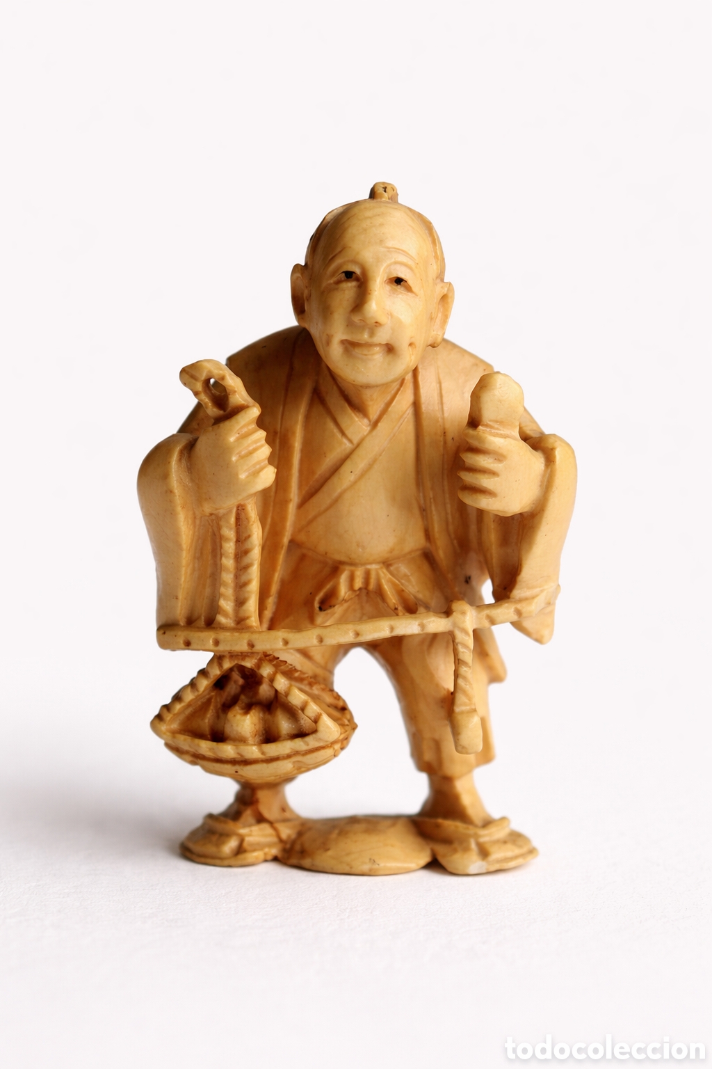 Arte: Netsuke japon&eacute;s antiguo firmado &ndash; Masayuki (正之) &ndash; figura de vendedor ambulante