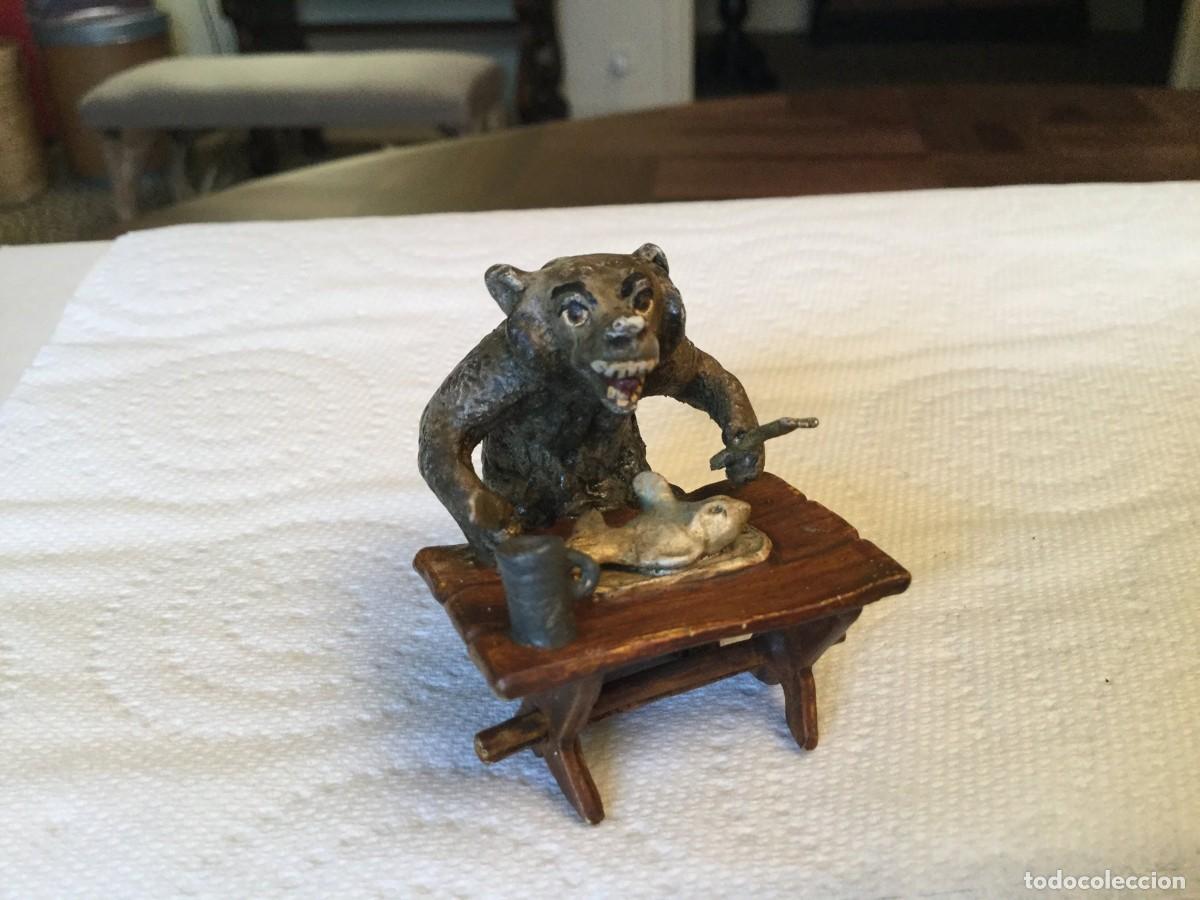 Kunst: OSO HAMBRIENTO DE BRONCE DE VIENA, MARCADO CON KK, PRINCIPIOS DEL SIGLO XX