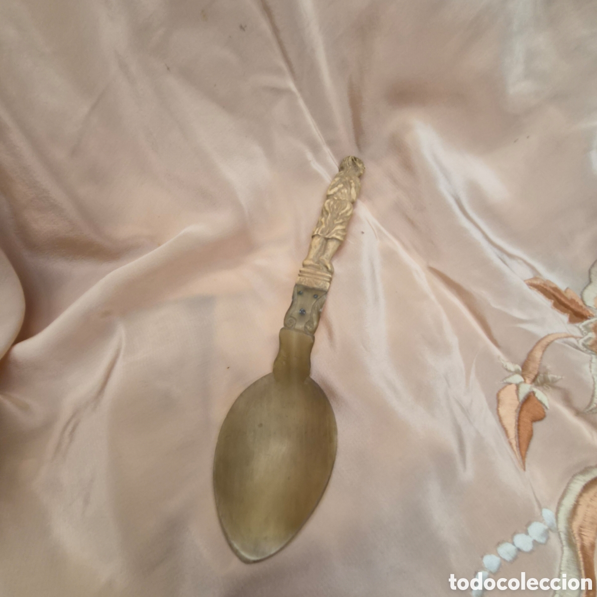Arte: Cuchara de arte pastoril en hueso y asta &ndash; Siglo XIX &ndash; Pieza tallada a mano