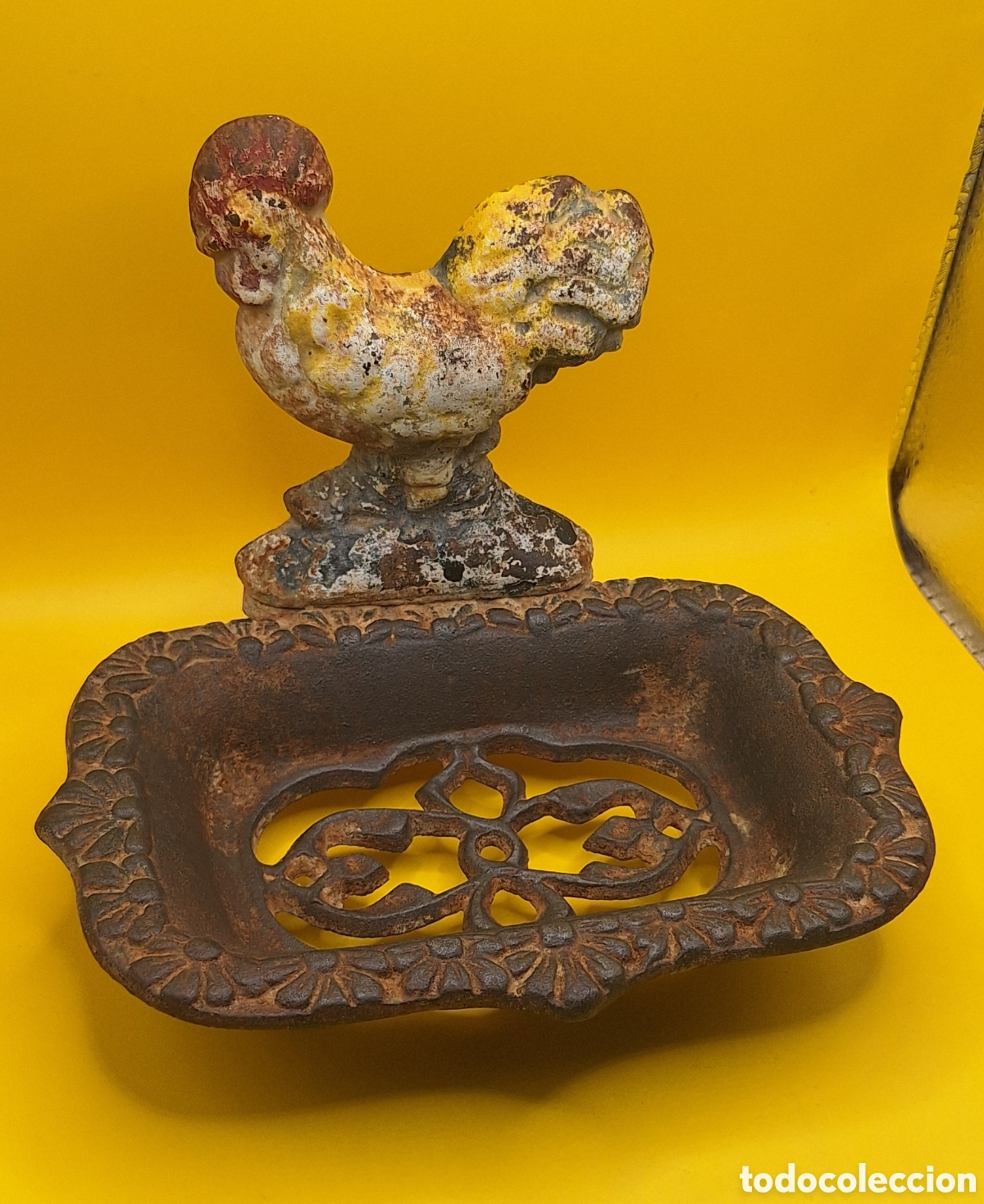 Arte: Antigua Jabonera de Hierro - Forja - Decoraci&oacute;n Gallo -