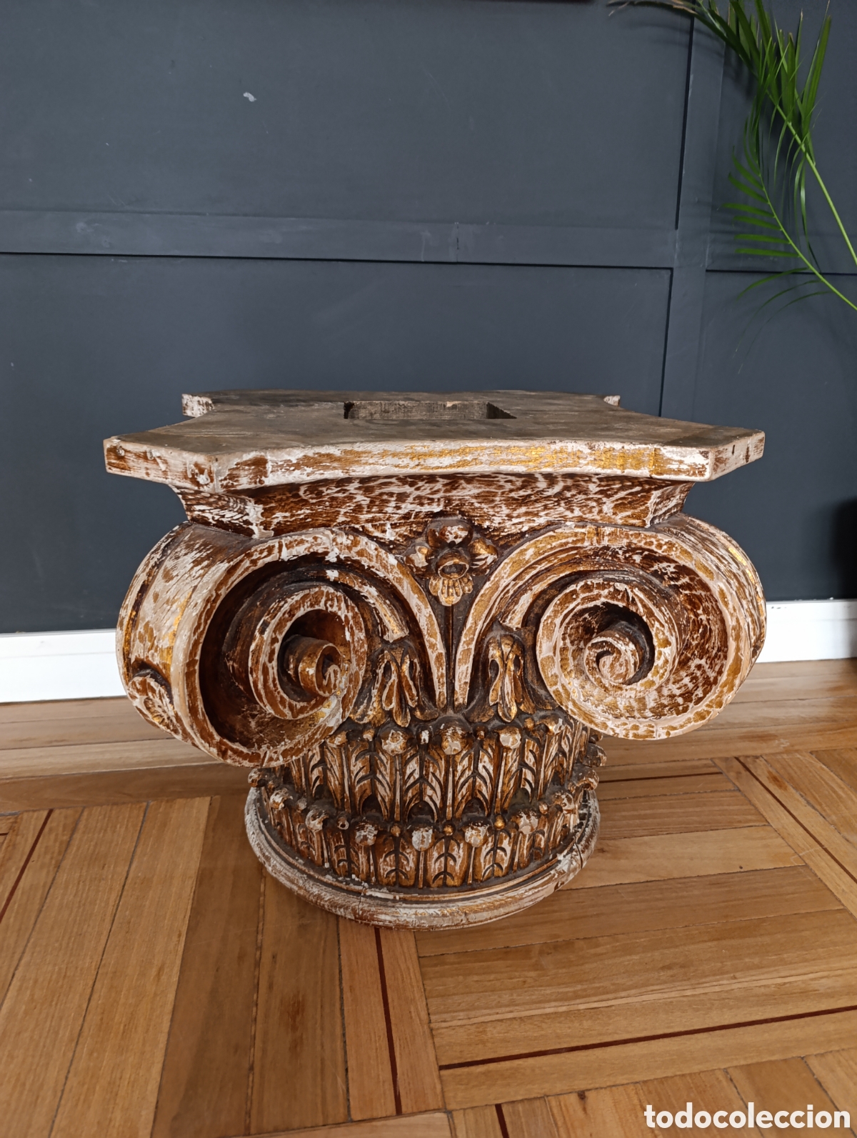 Arte: Capitel madera grande dorado viejo