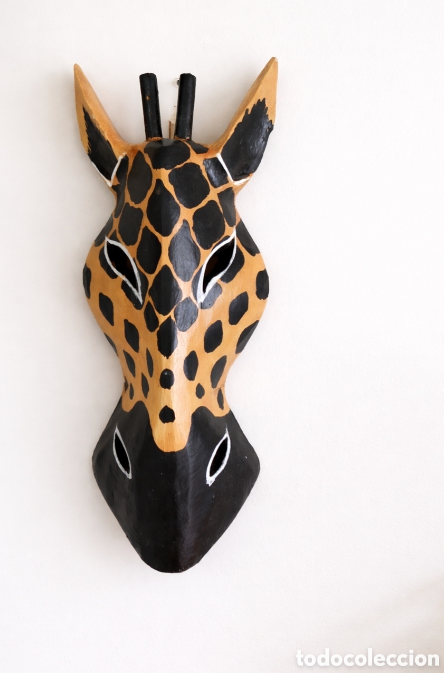 Arte: M&aacute;scara africana de jirafa en madera tallada 30 cm | Decoraci&oacute;n pared**