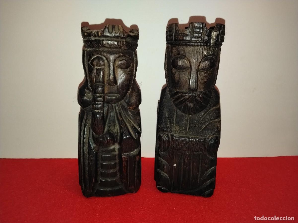 Kunst: SUJETALIBROS DE MADERA TALLADA FIGURAS HIST&Oacute;RICAS LOS REYES CAT&Oacute;LICOS 21 CM