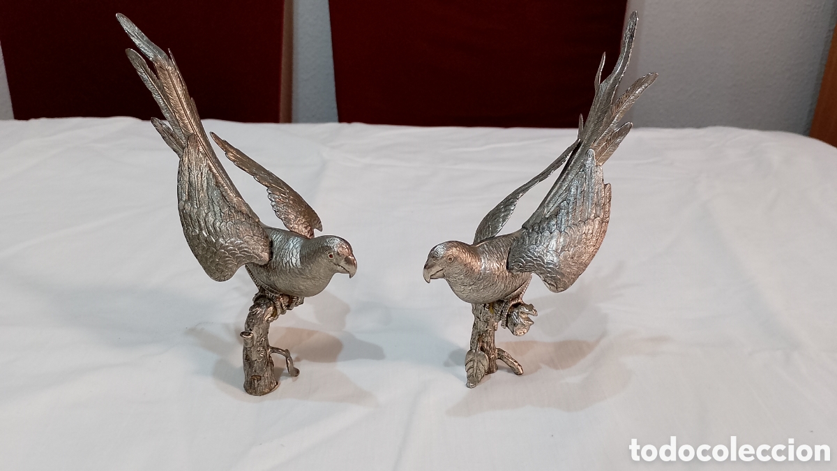 Arte: Preciosa pareja de loros antiguos de metal