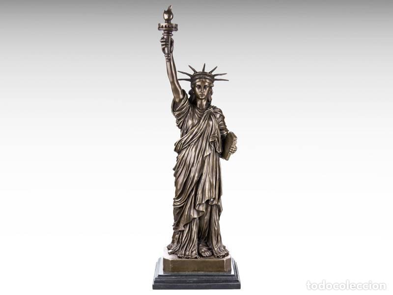 Arte: Escultura de bronze - Est&aacute;tua da Liberdade - 80 cm (1301)