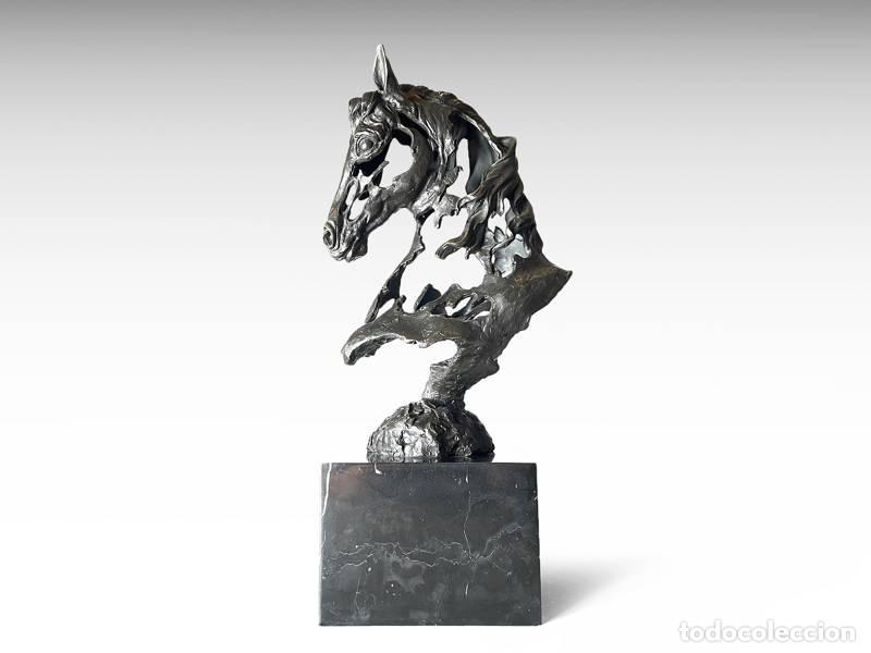 Kunst: Escultura de bronze - Cavalo (1238)