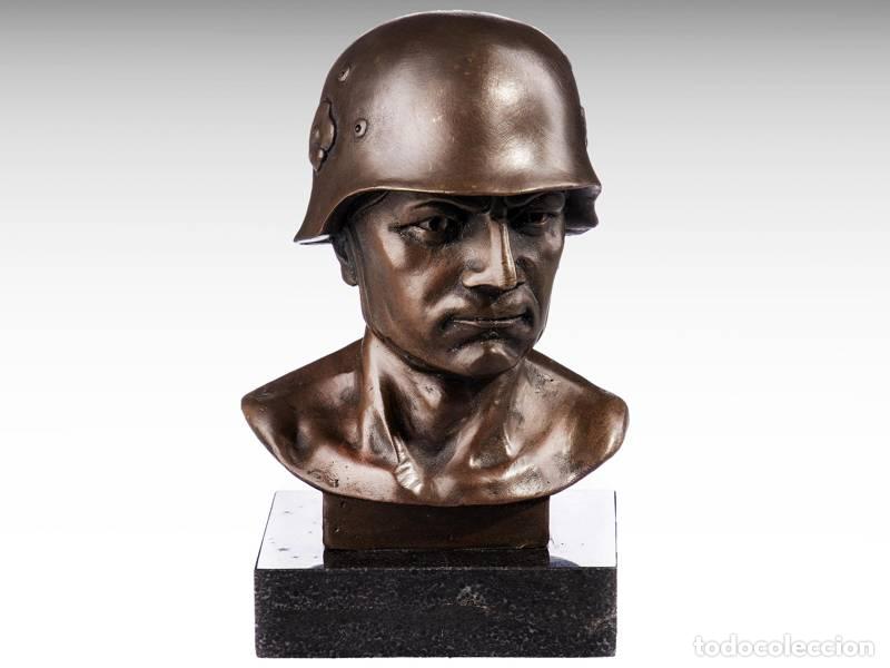 Art: Escultura de bronze - Busto de soldado (1055)