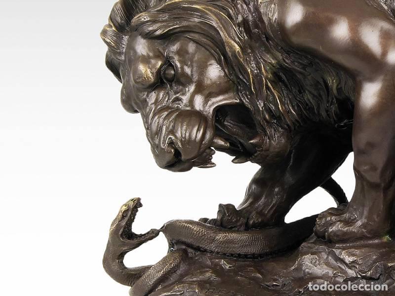 Arte: Escultura de bronze - Le&atilde;o e cobra (1291)