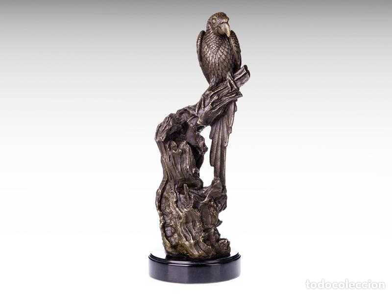 Arte: Escultura de bronze - Papagaio (2086)