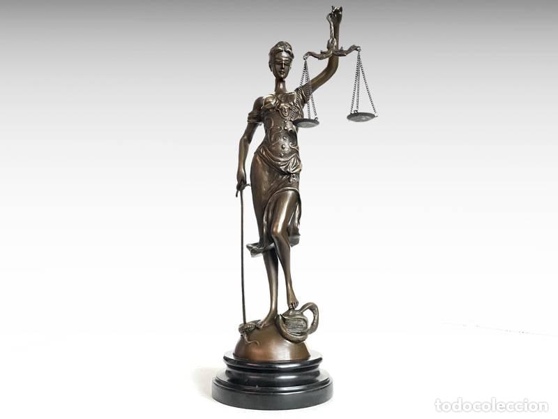 Arte: Escultura de bronze - Senhora Justi&ccedil;a (1166)