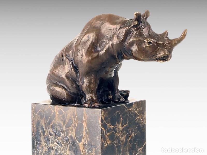 Arte: Escultura de bronze - Rinoceronte (1061)