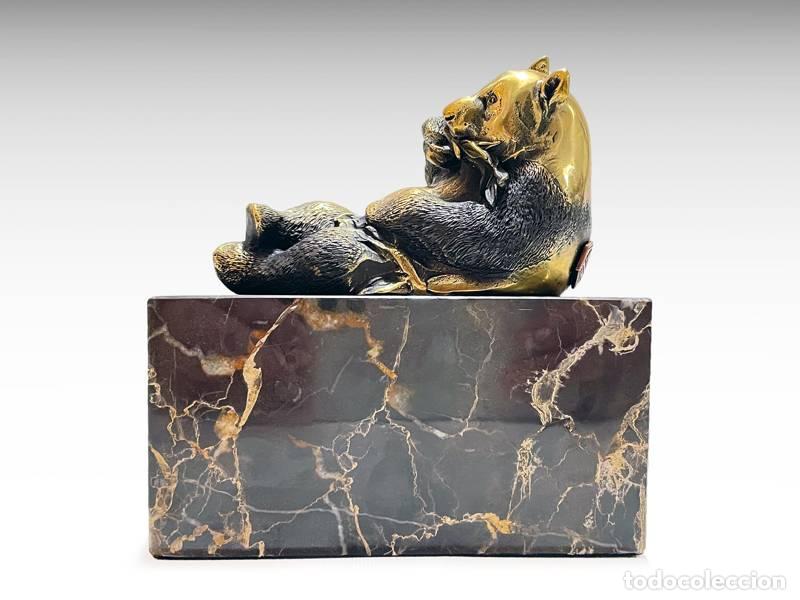 Arte: Escultura de bronze - Urso panda (1057)