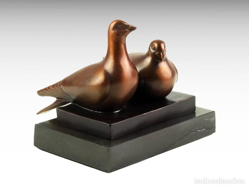 Arte: Escultura de bronze - Pombo (1102)