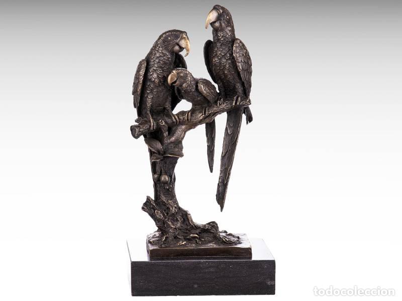 Arte: Escultura de bronze - Tr&ecirc;s papagaios brasileiros (1261)