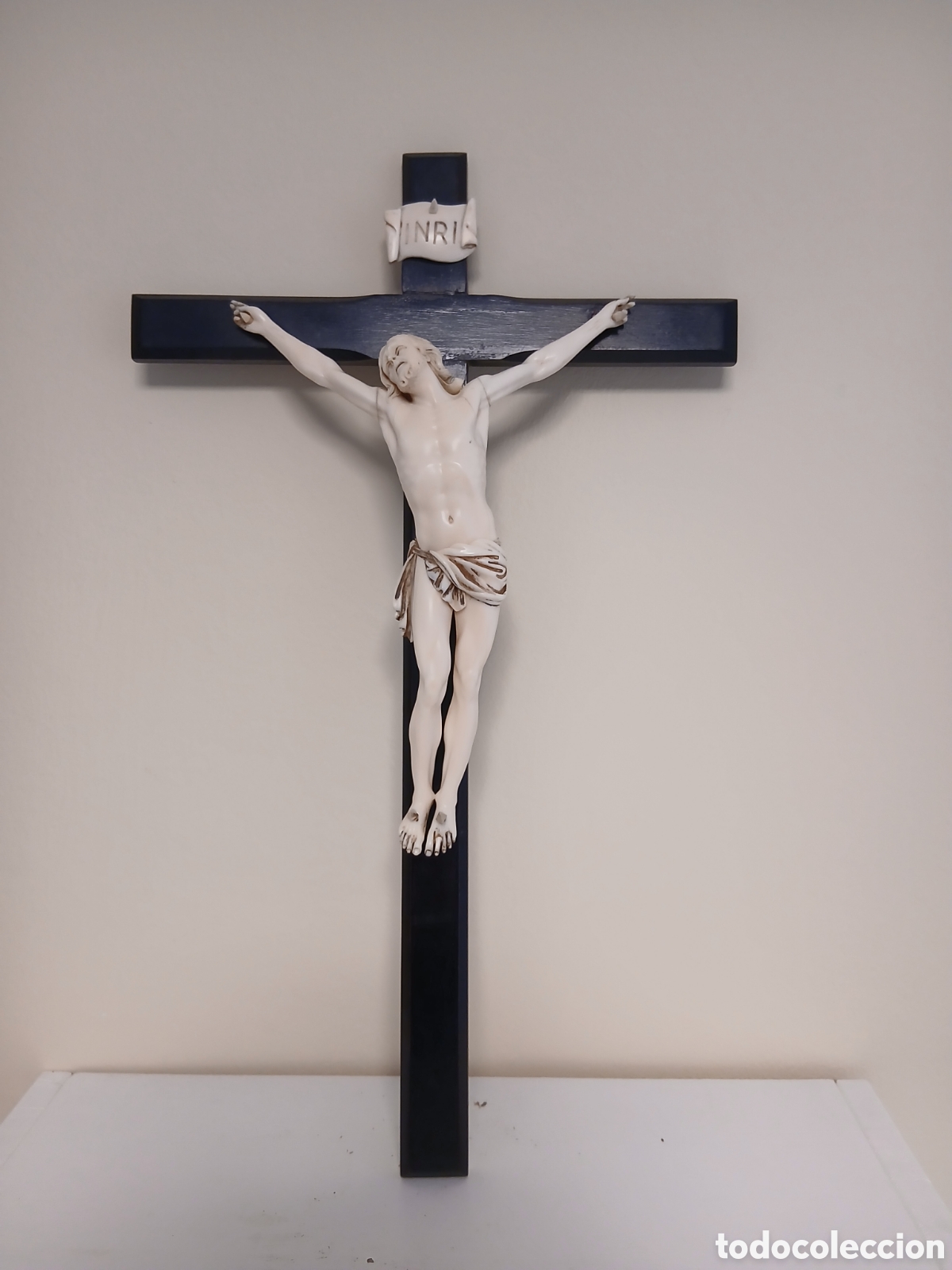 Arte: CRISTO MARFIL. JENARO PINTO.