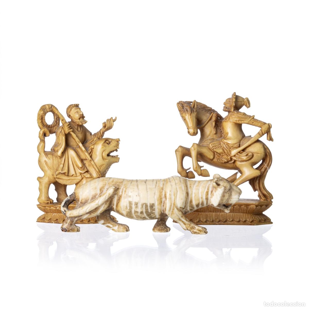 Kunst: Lote de tres piezas de hueso