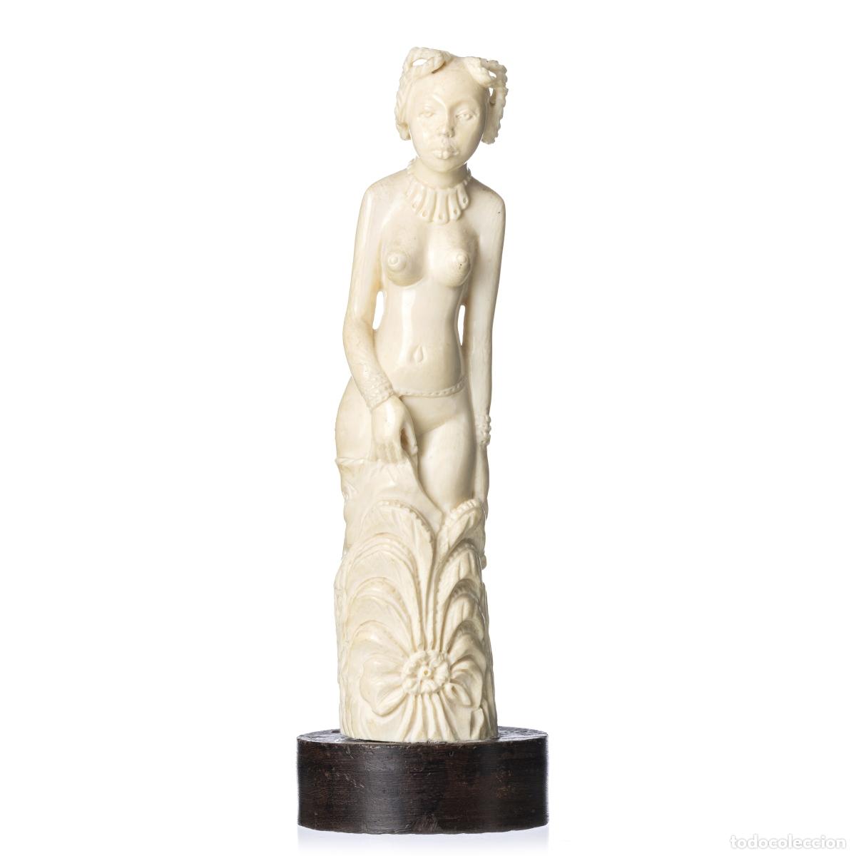 Arte: FIGURA FEMENINA