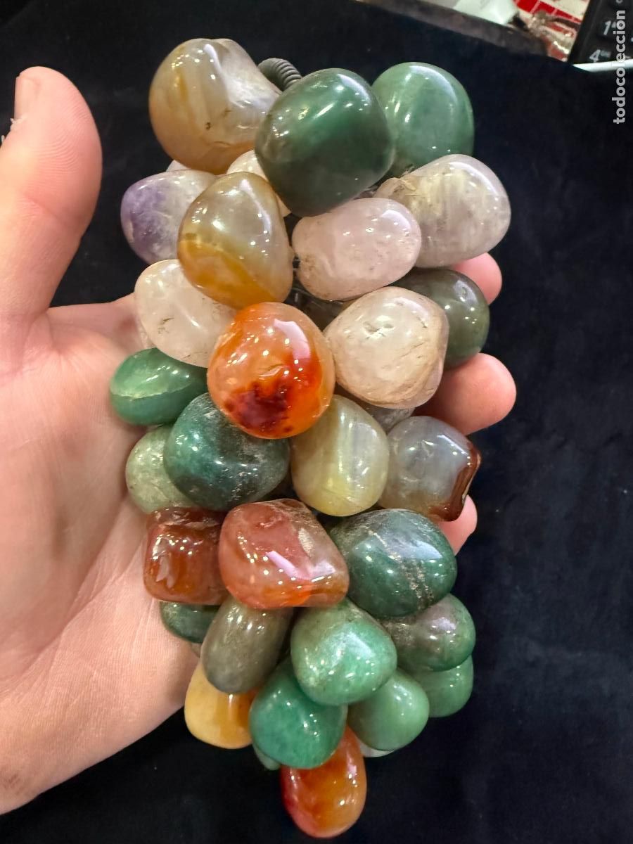 Arte: RACIMO DE UVA REALIZADO EN PIEDRA ORIGINAL - MEDIDA 14 CM