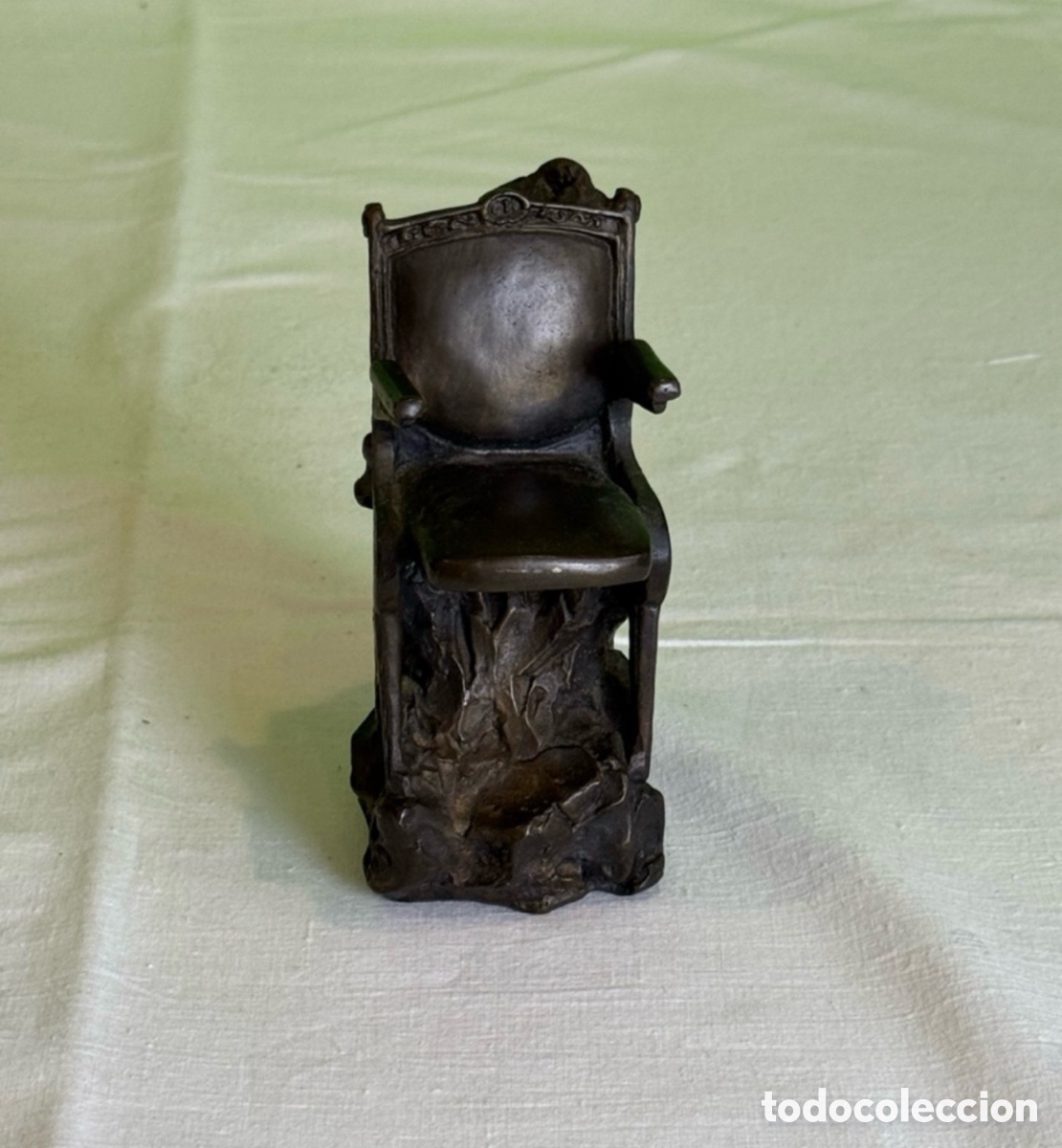 Arte: Escultura en bronce firmada J. Cares - Sill&oacute;n modernista - Edici&oacute;n limitada 38/100