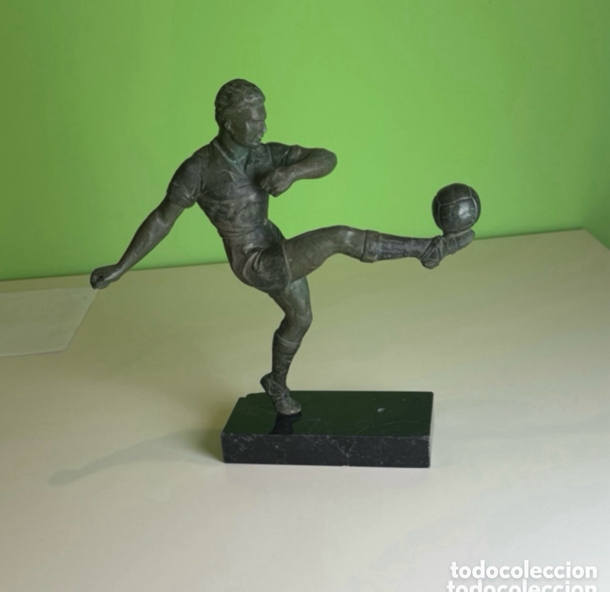 Arte: Antigua escultura futbolista Ladislao Kubala - Bronce - A&ntilde;os 50 - FC Barcelona