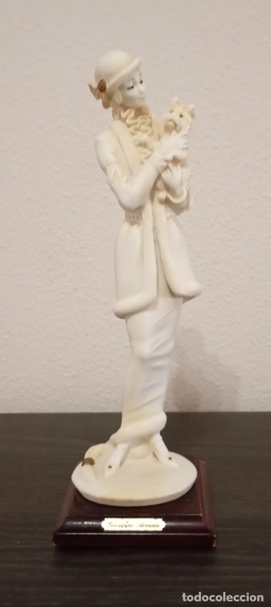 Arte: FIGURA DE PORCELANA DE GIUSEPPE ARMANI TITULADA LADY WITH DOG, VINTAGE DE LOS A&Ntilde;OS 80,DE FLORENCIA,