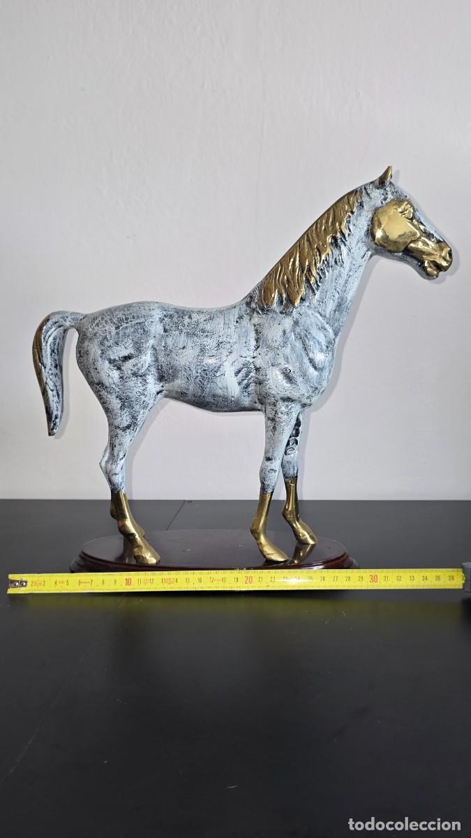 Arte: Figura de decoraci&oacute;n vintage caballo de bronce