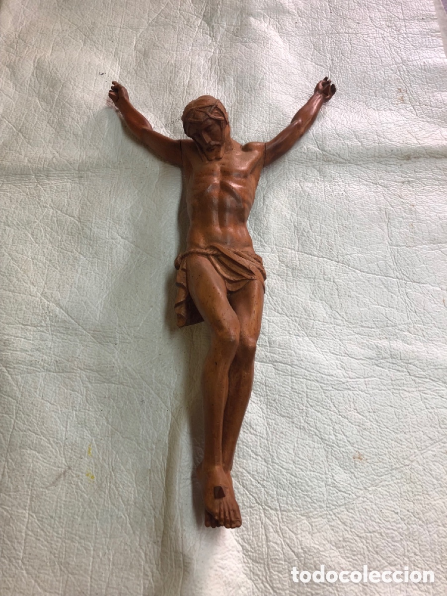 Arte: Cristo tallado a mano de madera medida 61 cm